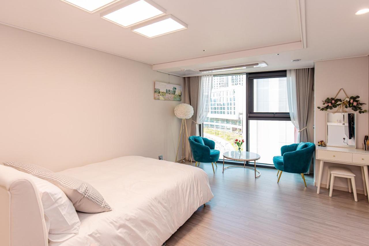 Lotte Castle Marina Aparthotel Yeosu Exterior foto