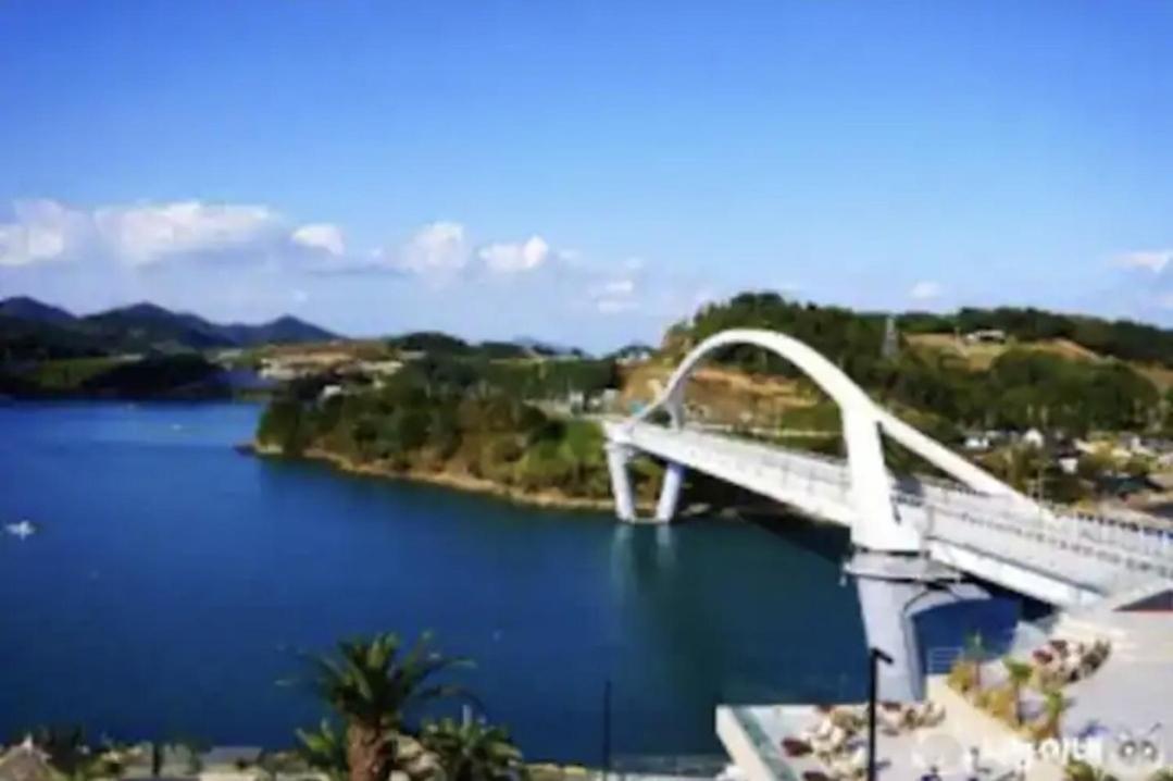 Lotte Castle Marina Aparthotel Yeosu Exterior foto